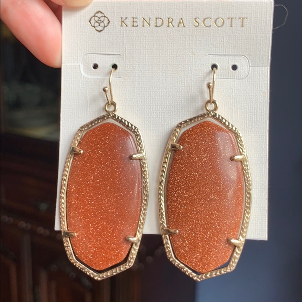 Kendra Scott Goldstone Danielle’s